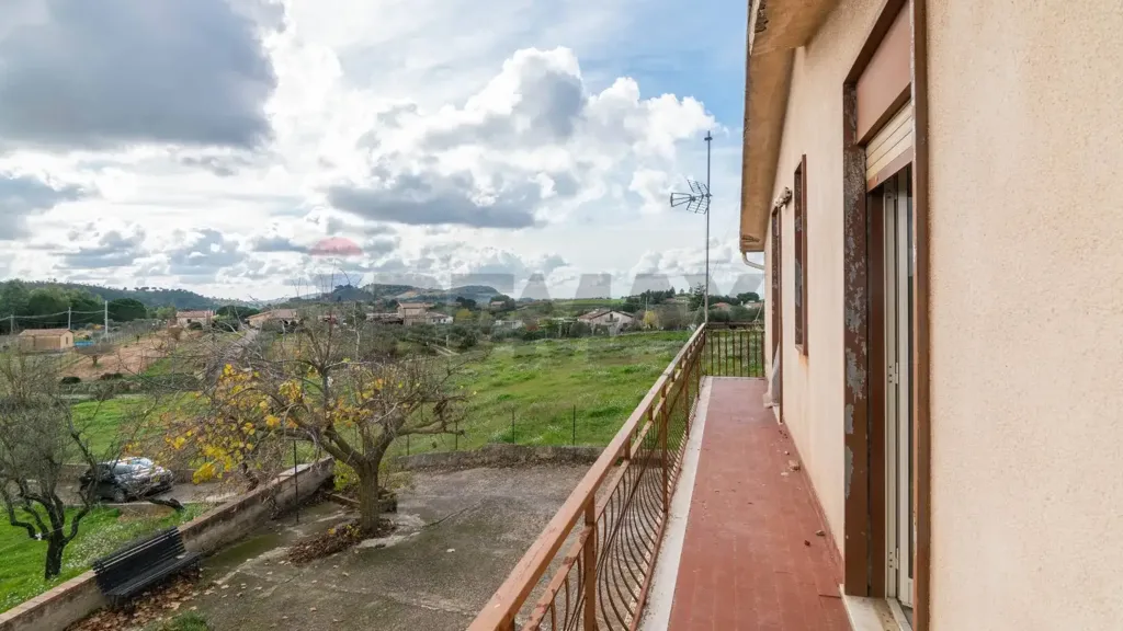 Rõdu - Bifamiliar Villa with Garden in Piazza Armerina
