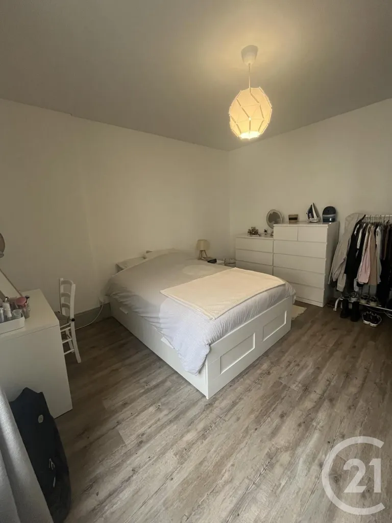 Chambres - Appartement Refait à Neuf avec Locataire à Chalon-sur-Saône