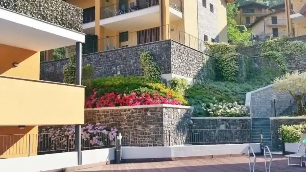 Terrass - Apartment with Lake View in Argegno