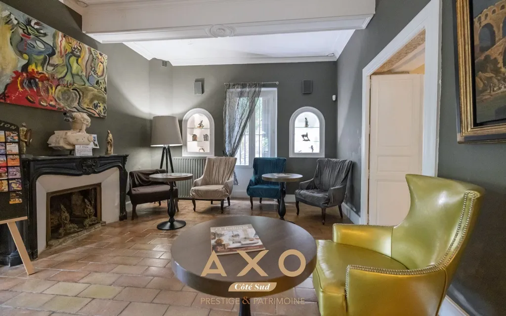 Séjour - Ensemble Immobilier d'Hébergement avec Piscine à Collias