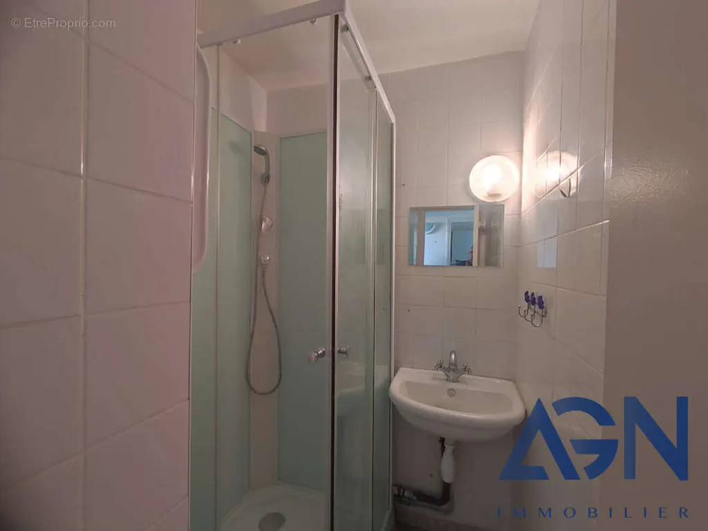 Salles de bain - Appartement 2 pièces à Agde