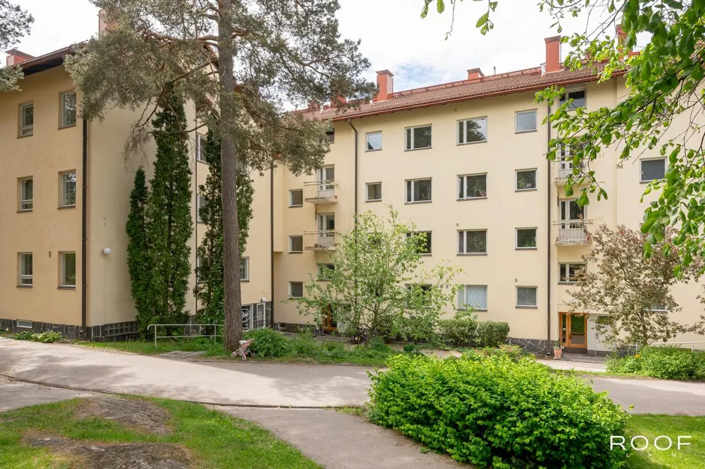 Välivaade - Triplex with Balcony in Helsinki Olympiakylä