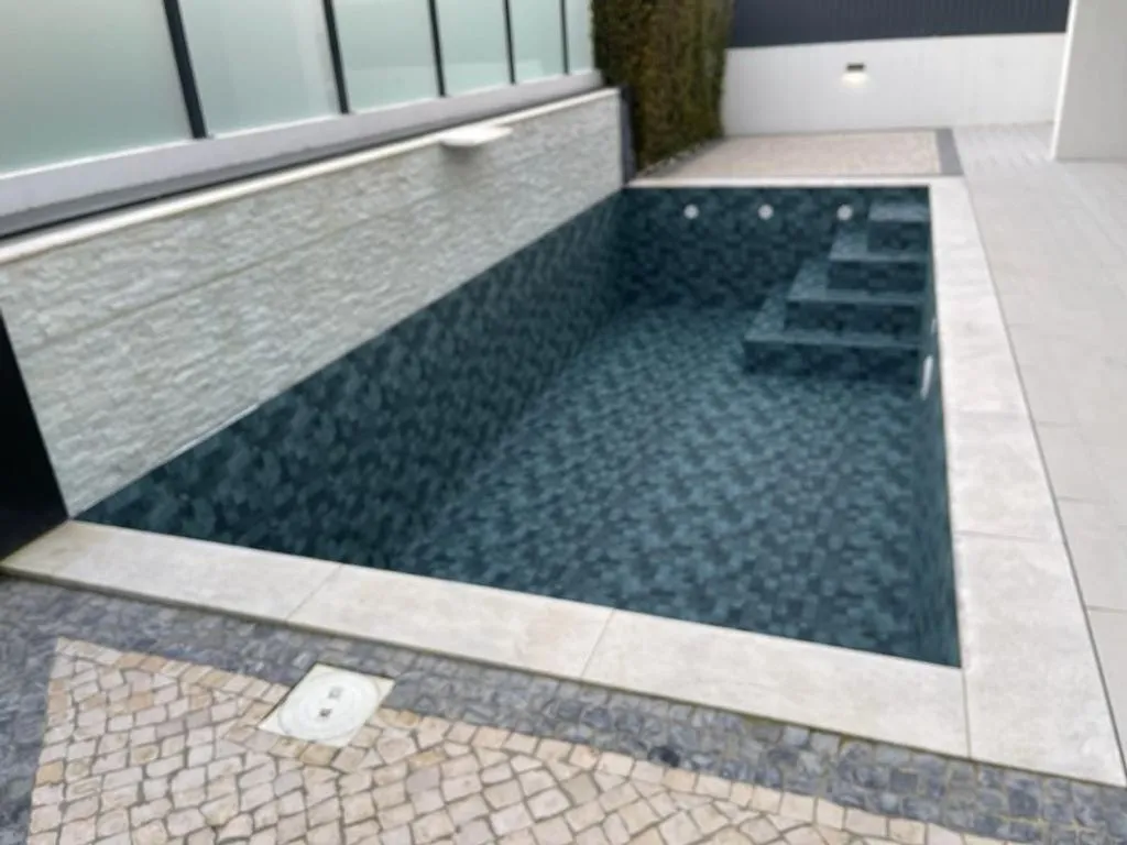Bassein - Luxury Detached House with Pool in Aroeira, Almada