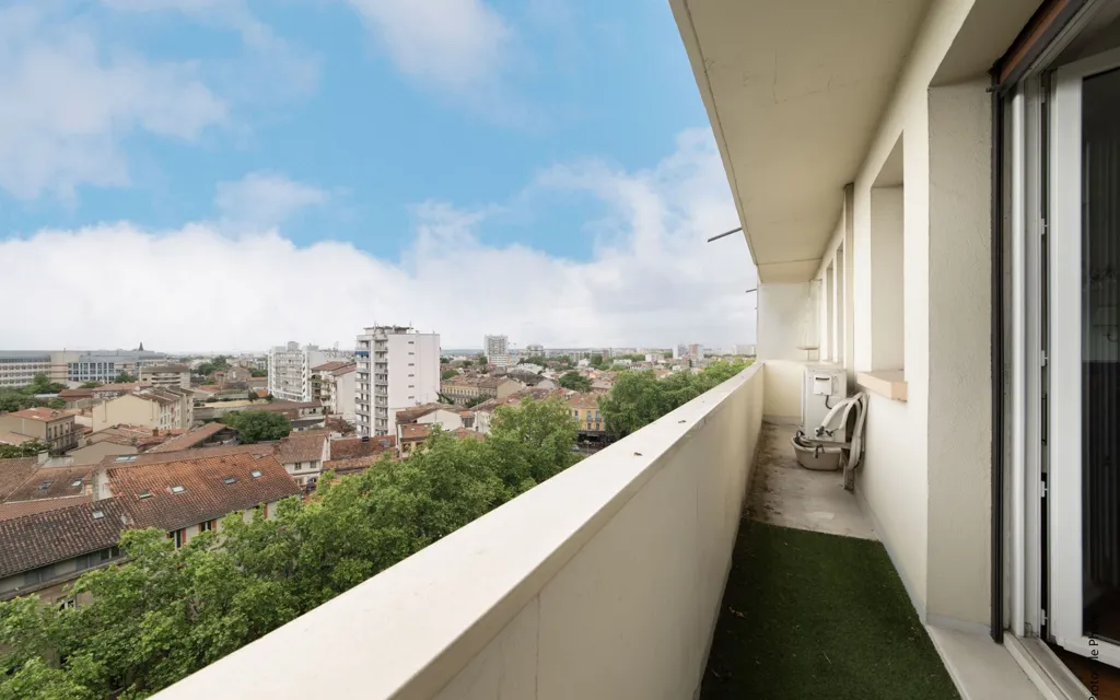 Balcon - Appartement T4 avec Vue Imprenable à Toulouse
