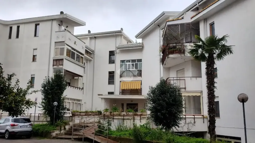 Extérieur - Spacious Apartment with Balcony in Castrolibero