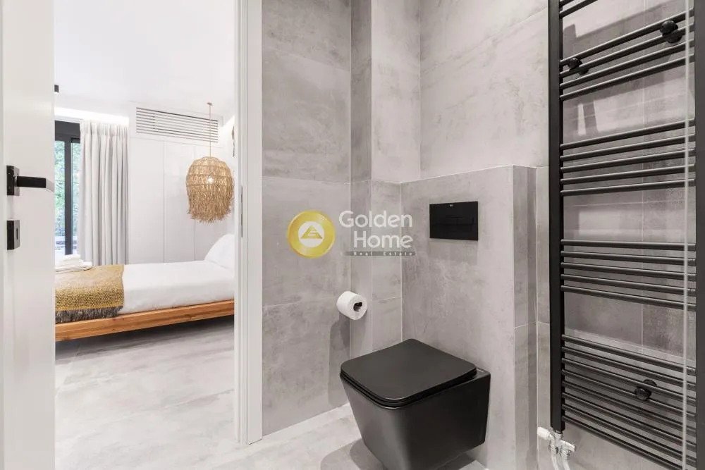Vannitoad - Modern Apartment with Balcony in Exarcheia