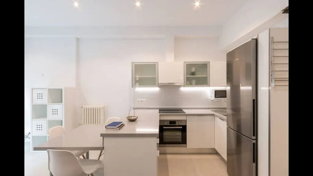 Köök - Furnished Flat with Air Conditioning in Sagrario Centre