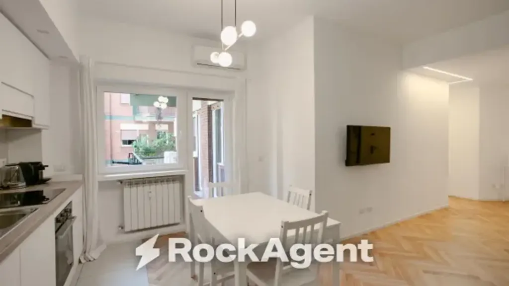 Köök - Ristruttured Apartment with Balcony in Rome