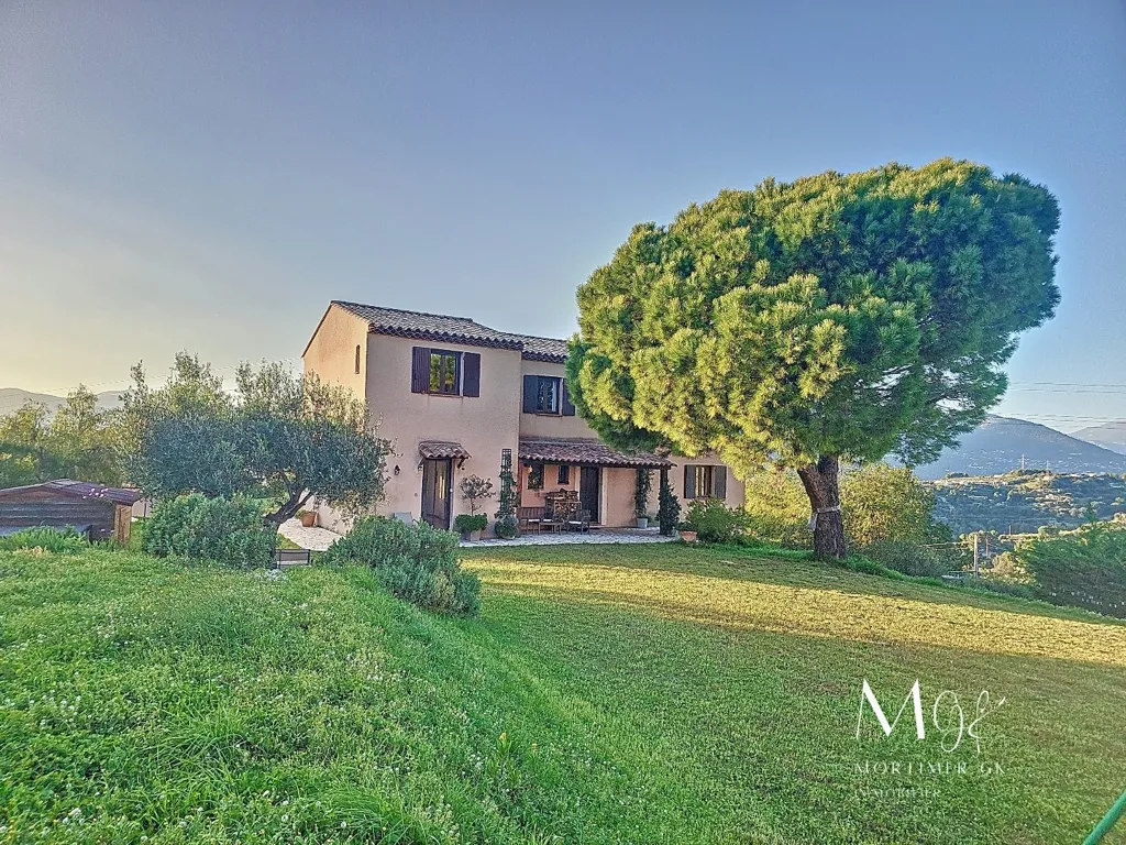 Extérieur - Villa avec Vue Panoramique et Piscine à Nice Ouest