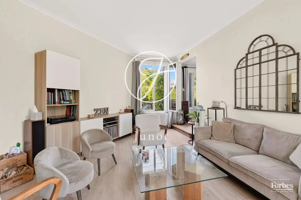 Elutuba - Charming 1930s House with Garden in Chatou