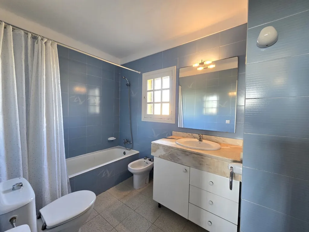 Salles de bain - Town Villa with Pool in Sa Coma, Mallorca