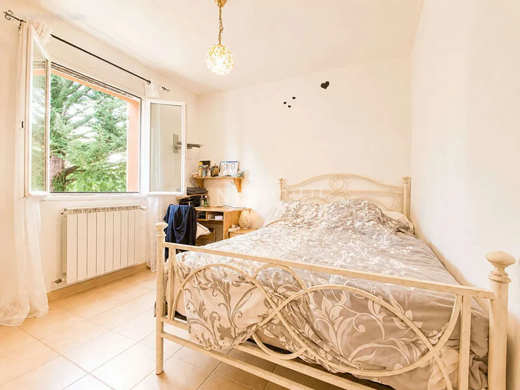 Magamistoad - Family Villa with Pool in Gargas