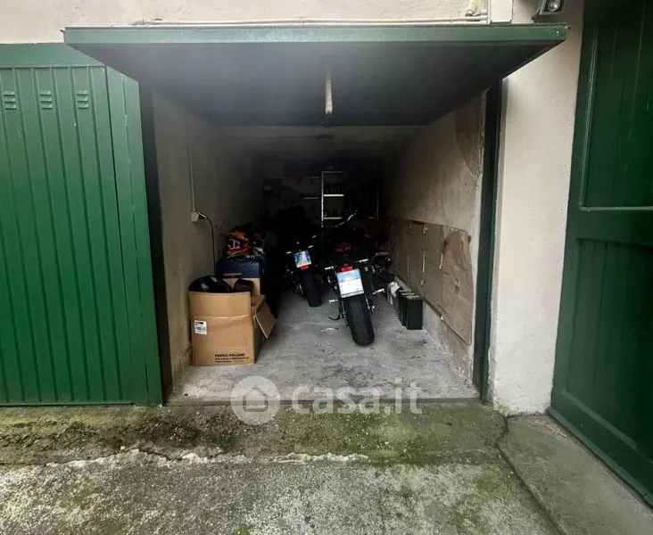 Garage - Rusticated Trilocale with Parking in Crema