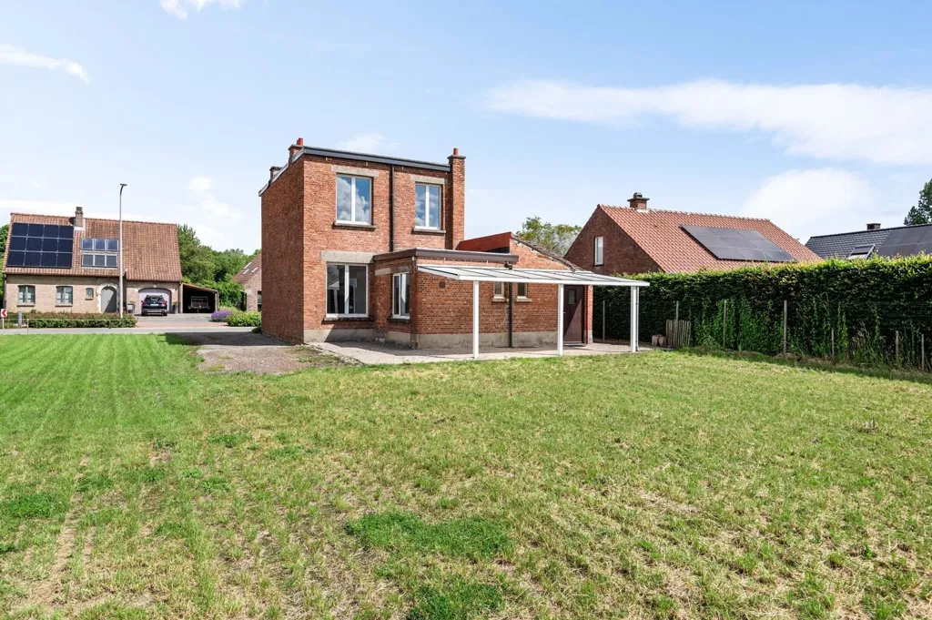 Välivaade - Open-Plan House with Green View in Vremde