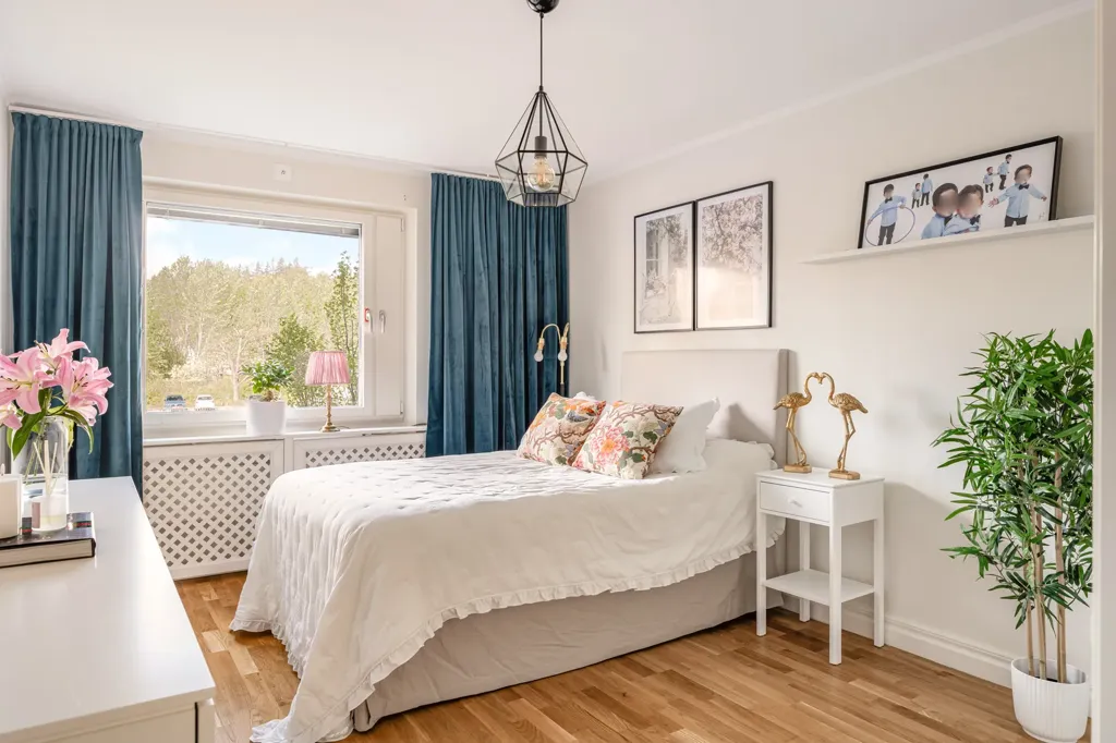 Bedrooms - Apartment with Rental Unit in Täby