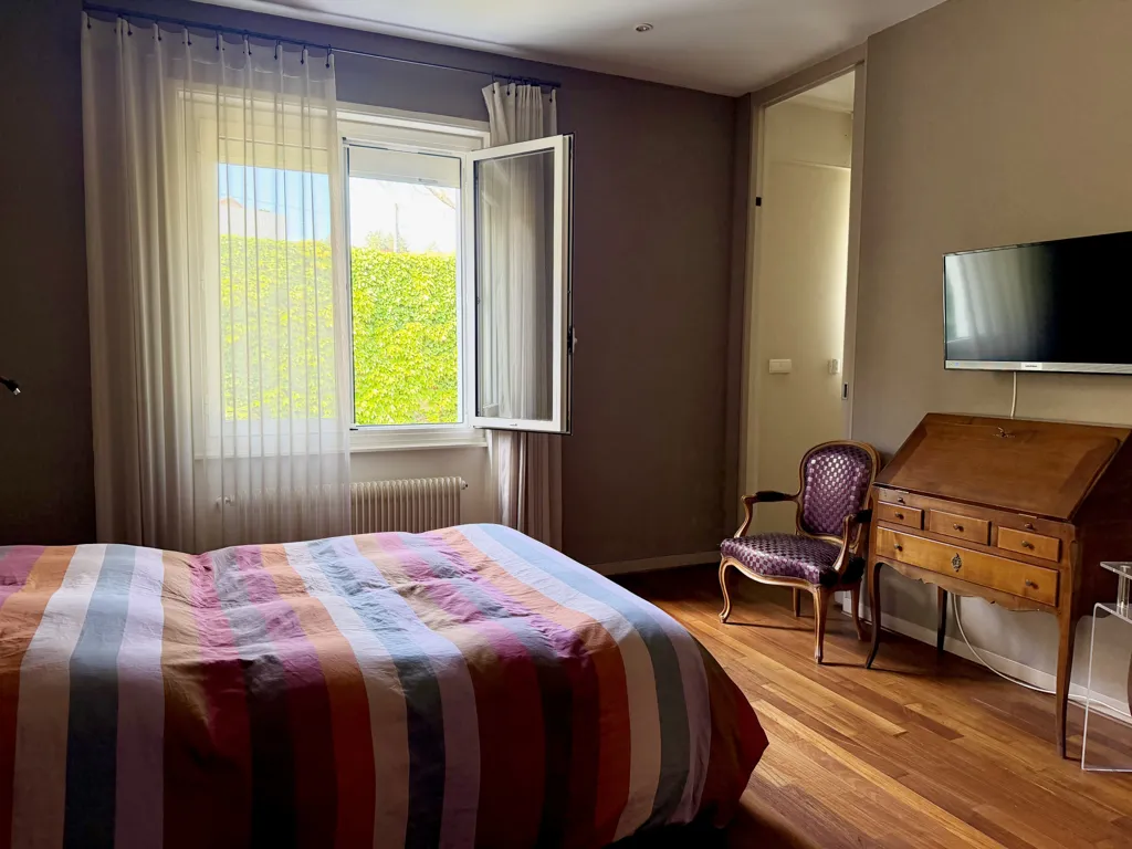 Camere da letto - Architect-Designed House in Chauffailles Town Centre