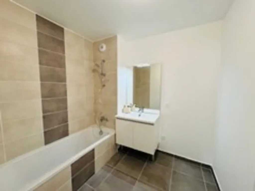 Salles de bain - Appartement T3 avec Terrasse à Thonon-les-Bains