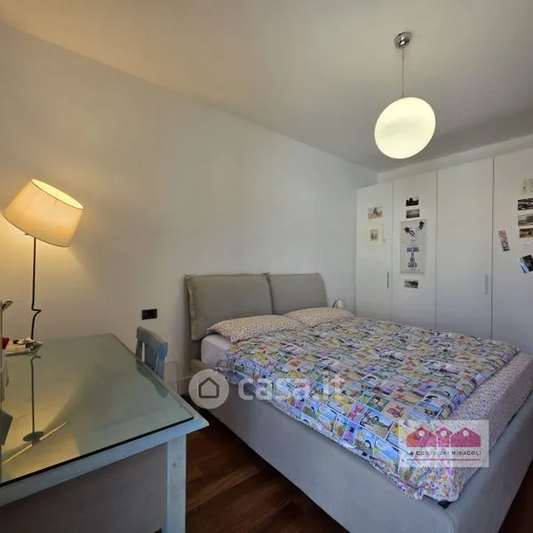 Magamistoad - Elegant Two-Bedroom with Studio in Vicenza