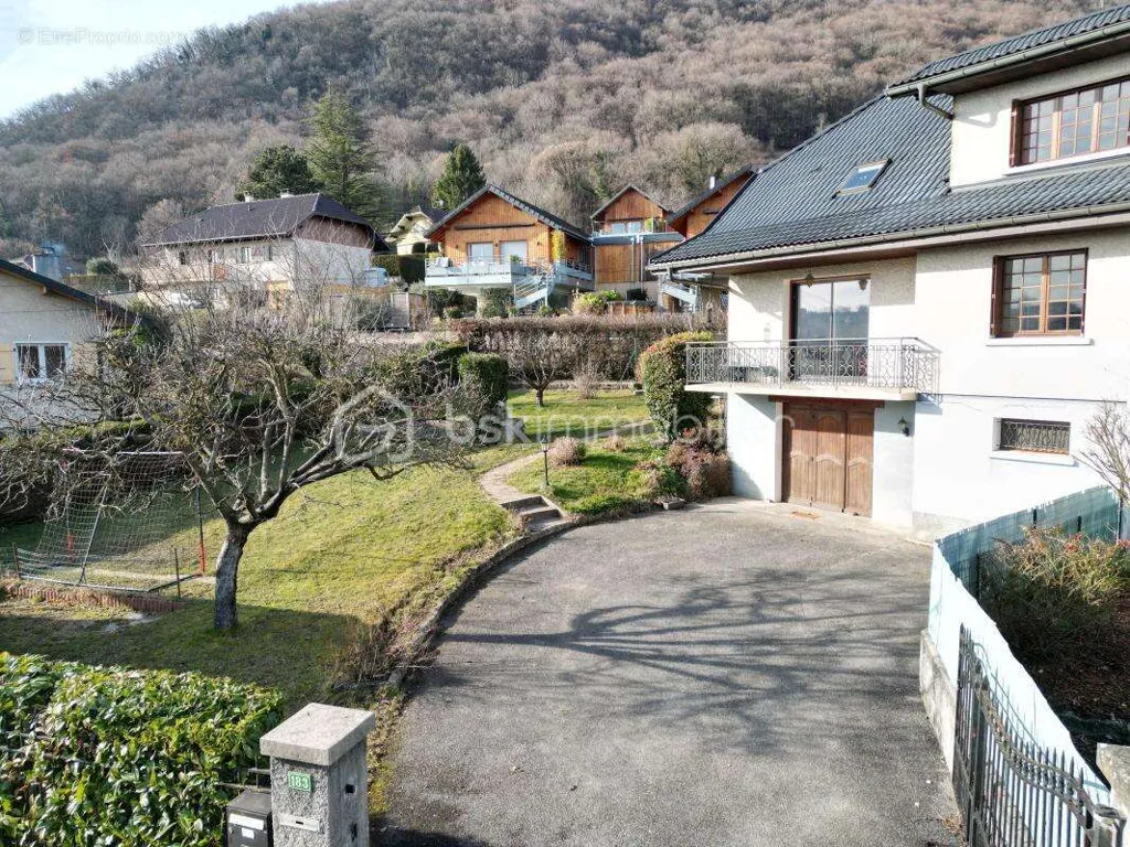 Välivaade - Detached House with Garden in Bromines