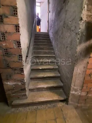 Toad - Auction Apartment with Balcony in Turin