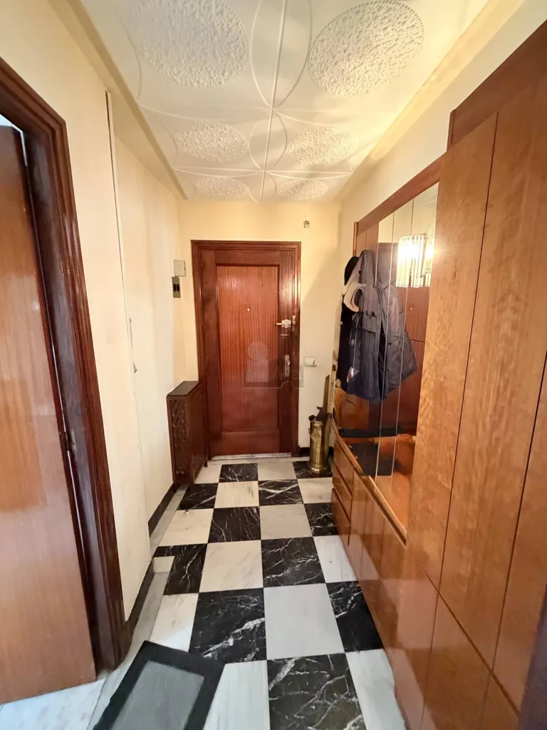 Esik - Flat with Terrace in Guindalera, Madrid