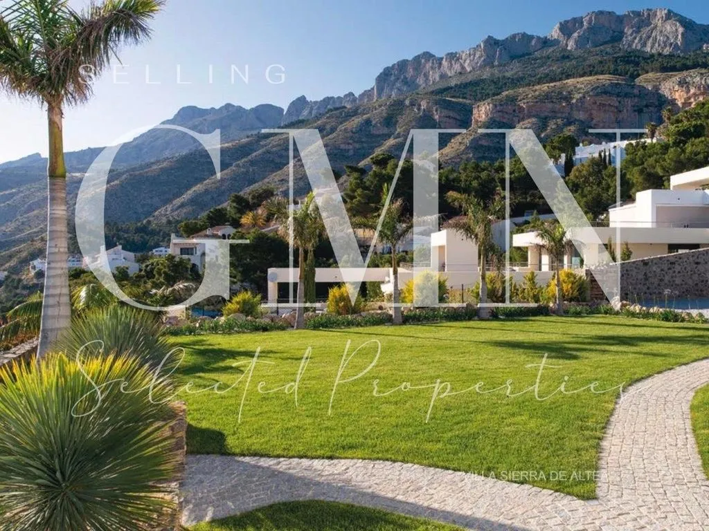 Exterior - Luxury Villa with Sea View in Altea