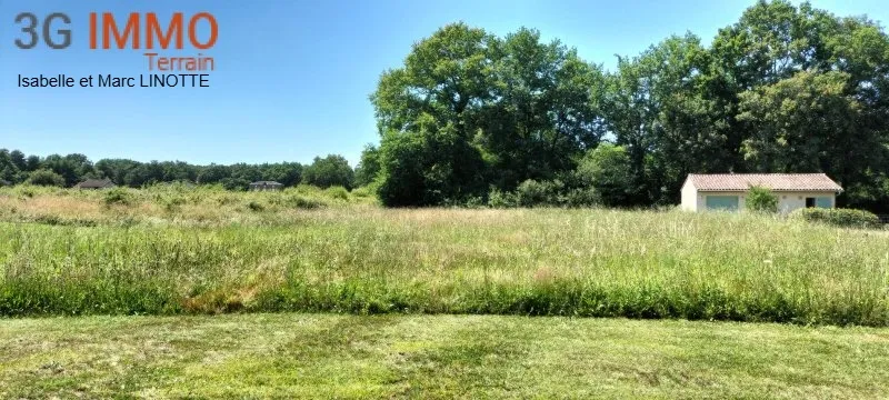 Aed - Constructible Plot with Woodland Setting near Mont de Marsan