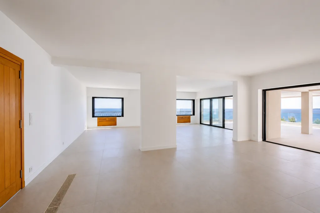 Séjour - Villa Contemporaine avec Vue Panoramique sur la Mer à Sainte-Maxime