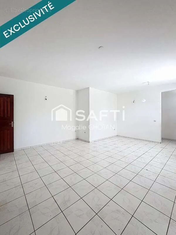 Living Room - Charming House with Garden in Le Moule