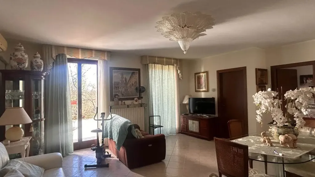 Séjour - Villa with Garden in Gambolo', Belcreda