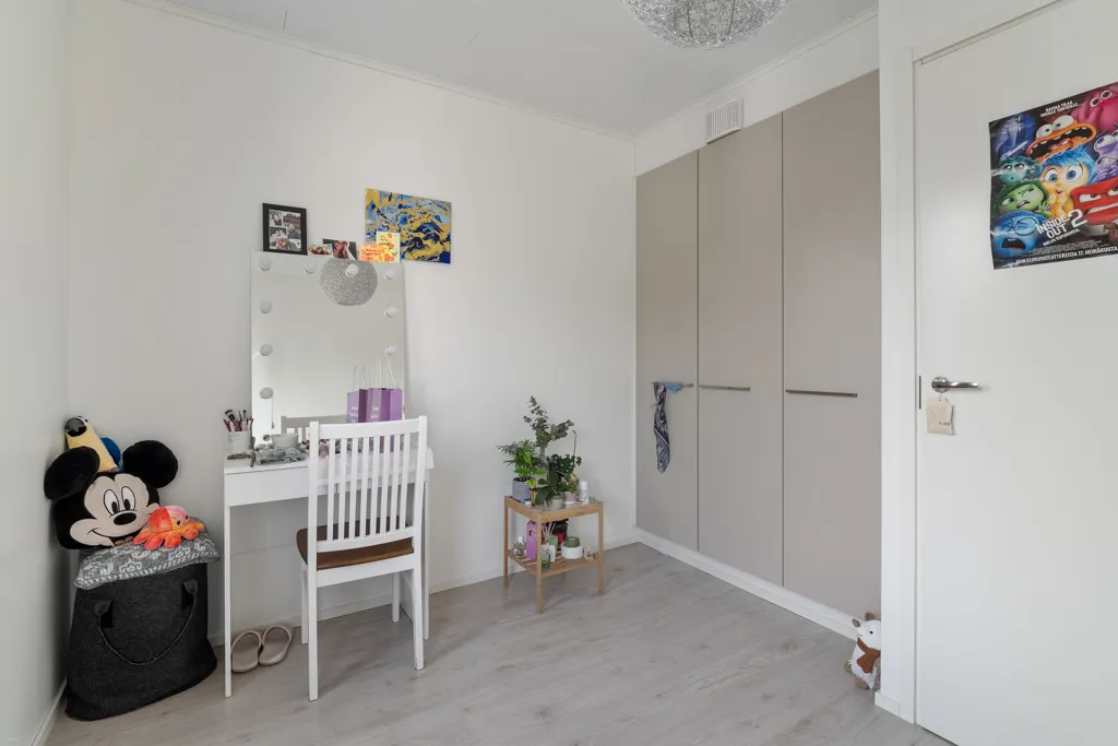 Magamistoad - Modern Apartment with Sauna in Järvenperä