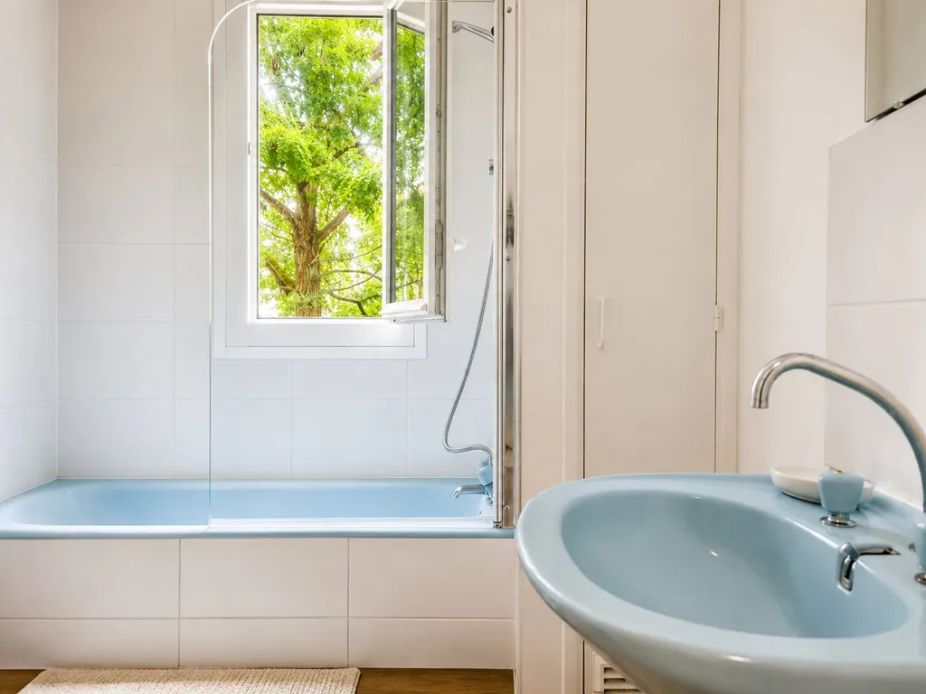 Salles de bain - Appartement T2 avec Loggia et Parking à Grand Large