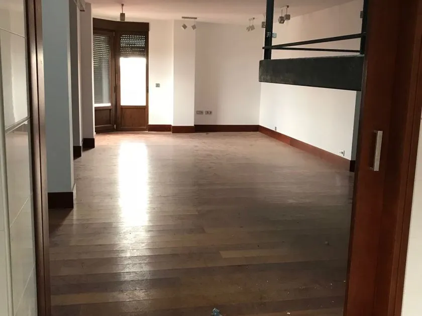 Pièces - Luxury Duplex with Balcony in Valencia De Don Juan