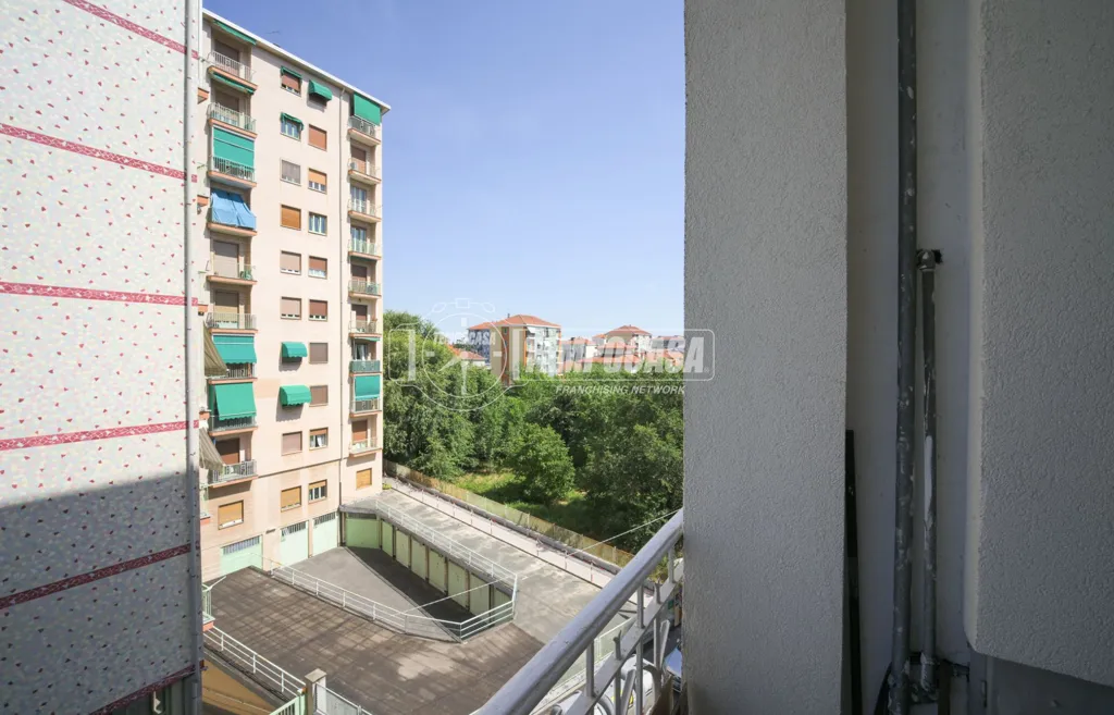 Balcon - Central Billet with Balcony in Collegno