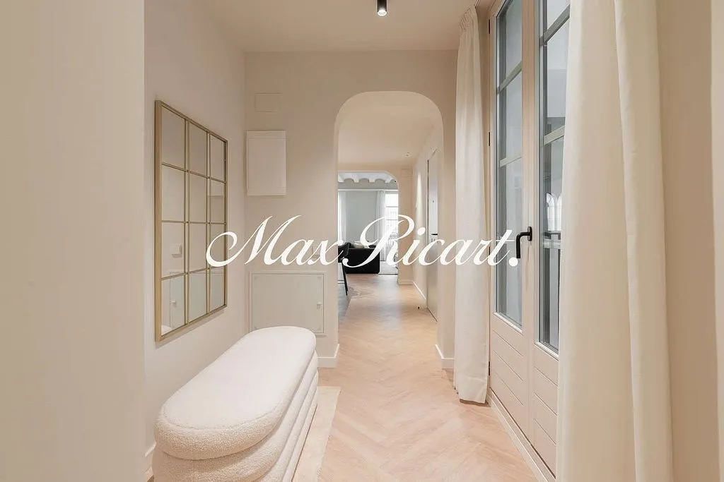 hallway_entrance
