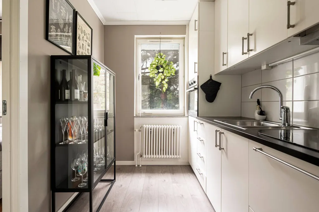 Cuisine - Renovated Flat with South-Facing Balcony in Västerås
