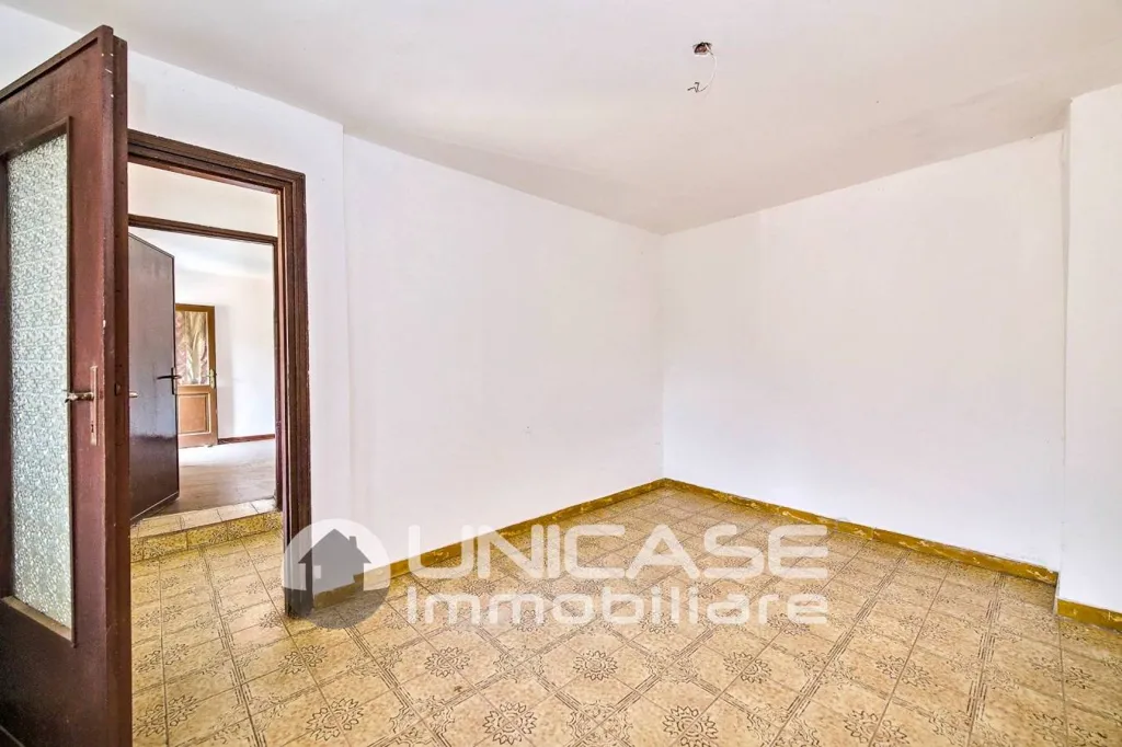 Pièces - Casale with Garden and Fireplace in Bagnolo Piemonte