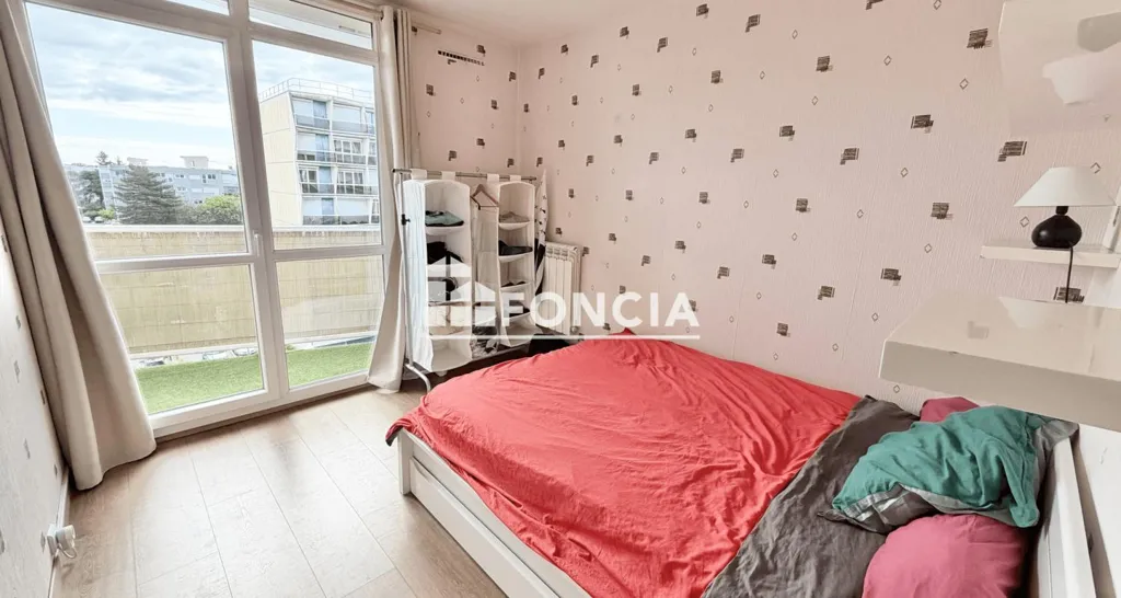 Magamistoad - Apartment with Balconies in Central Location