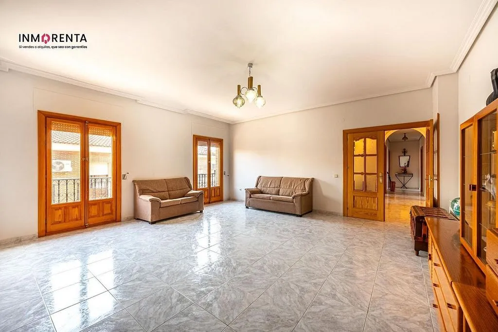 Elutuba - Detached House with Terrace in La Mata