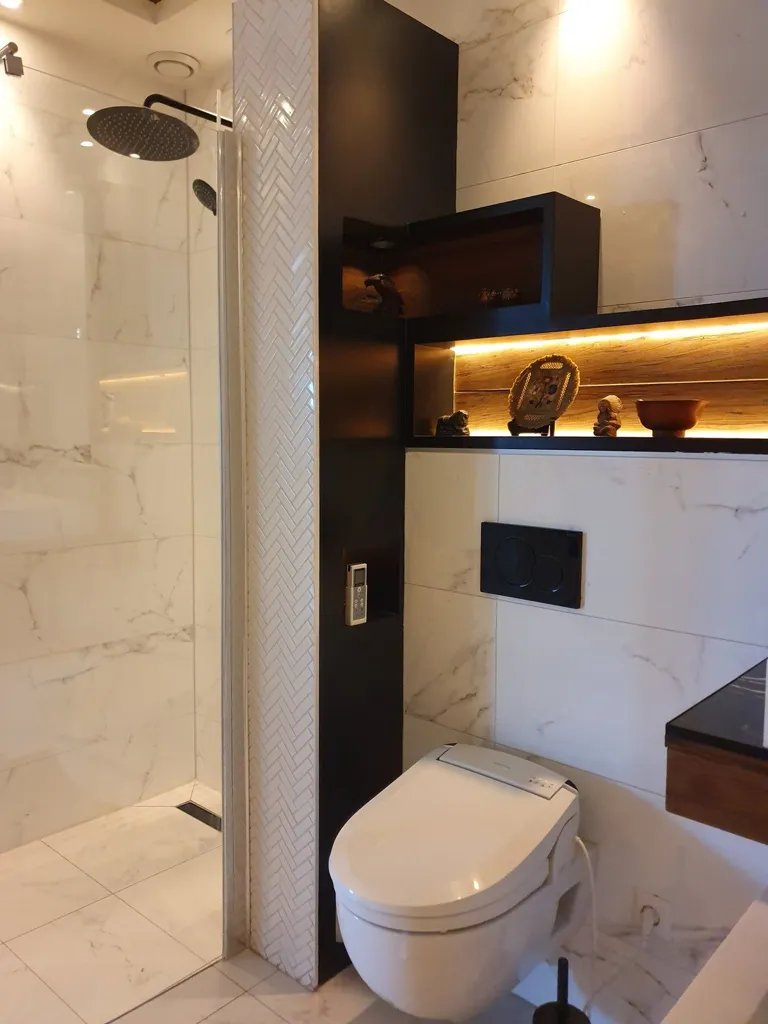 Bagni - Luxury Apartment in The CoolTower, Rotterdam