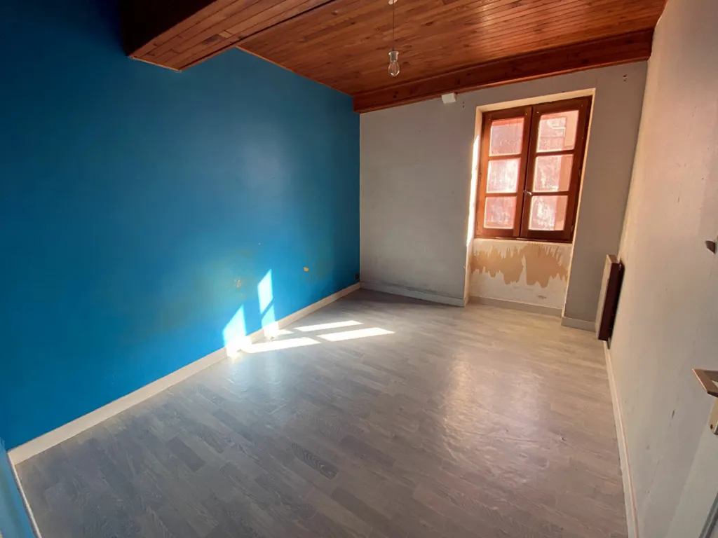 Stanze - Spacious Town House with Courtyard in Cuisery