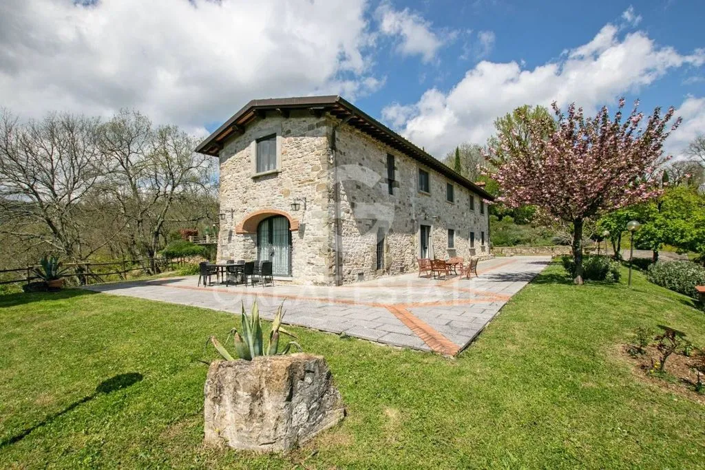Välivaade - Tuscan Farmhouse with Pool in Mugello