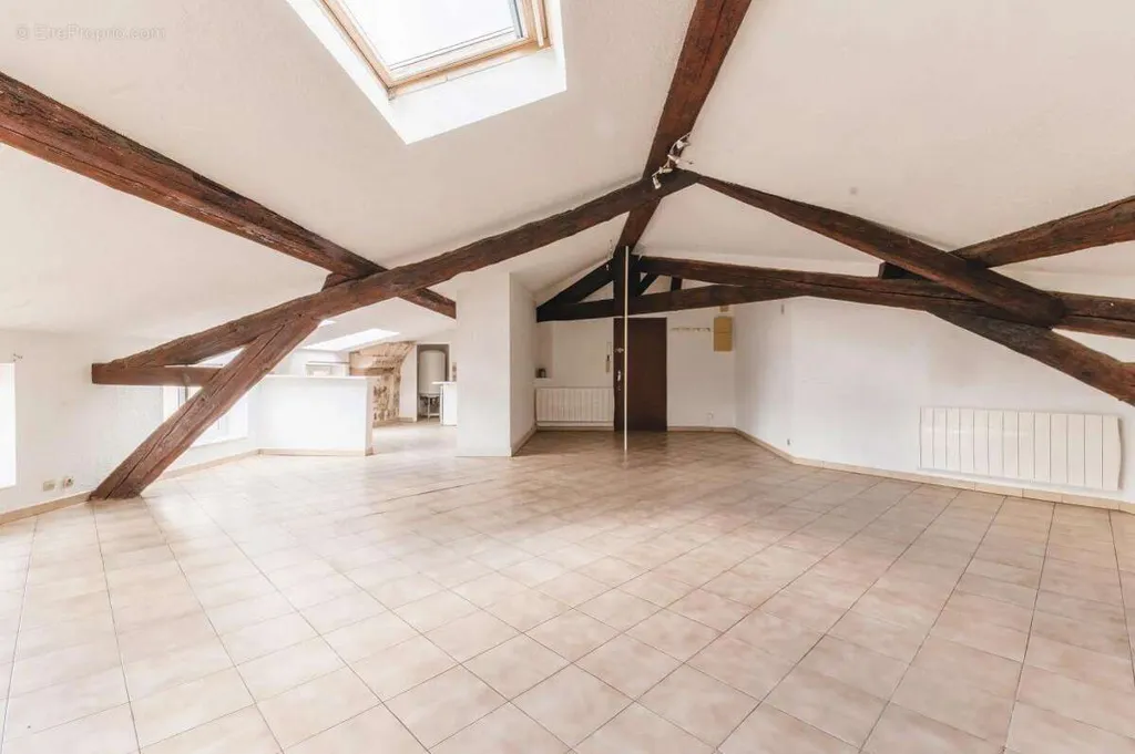 Stanze - Bright 4-Bed Apartment, Last Floor, Vienne