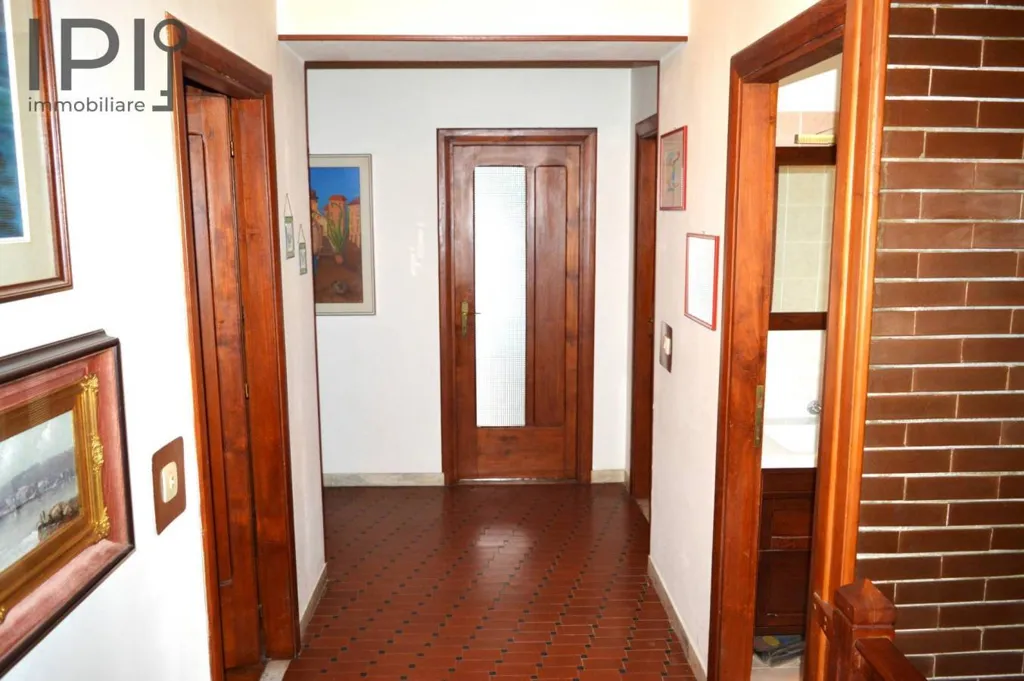 Esik - Villa with Alpine View in Mombarcaro