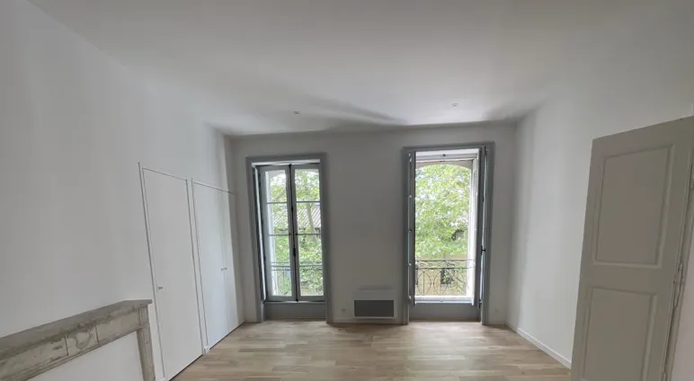 Stanze - City Centre Apartment with Professional Use in Uzès