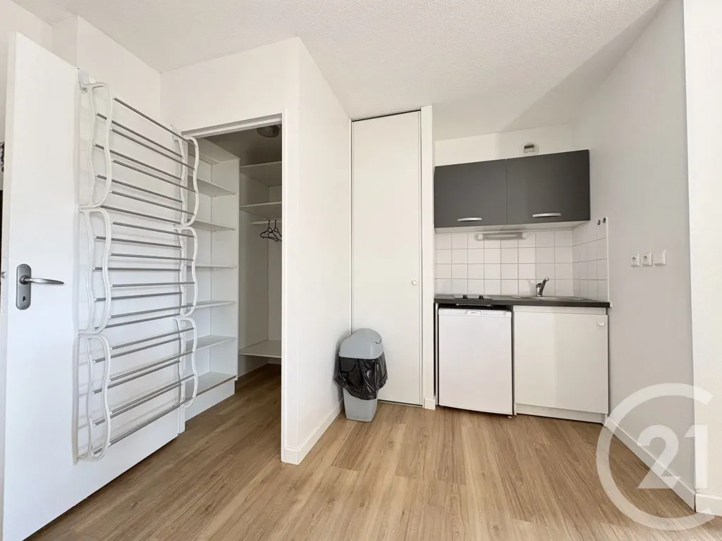 Küche - City Centre Apartment with Balcony in Limoges