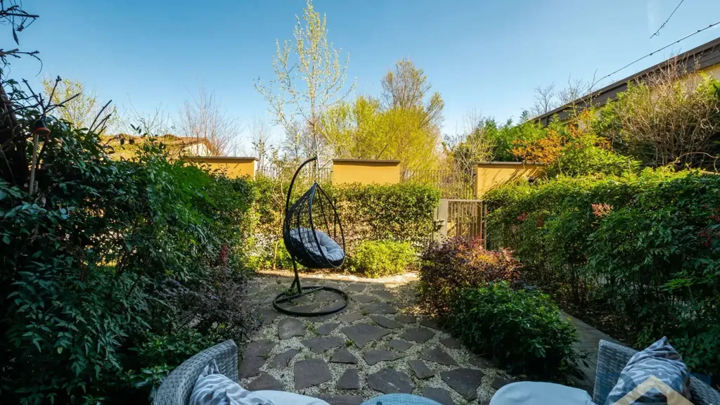 Aed - Luxury Apartment with Private Garden in Milan