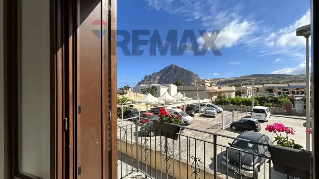 Rõdu - Bifamiliar Villa with Sea View in Custonaci