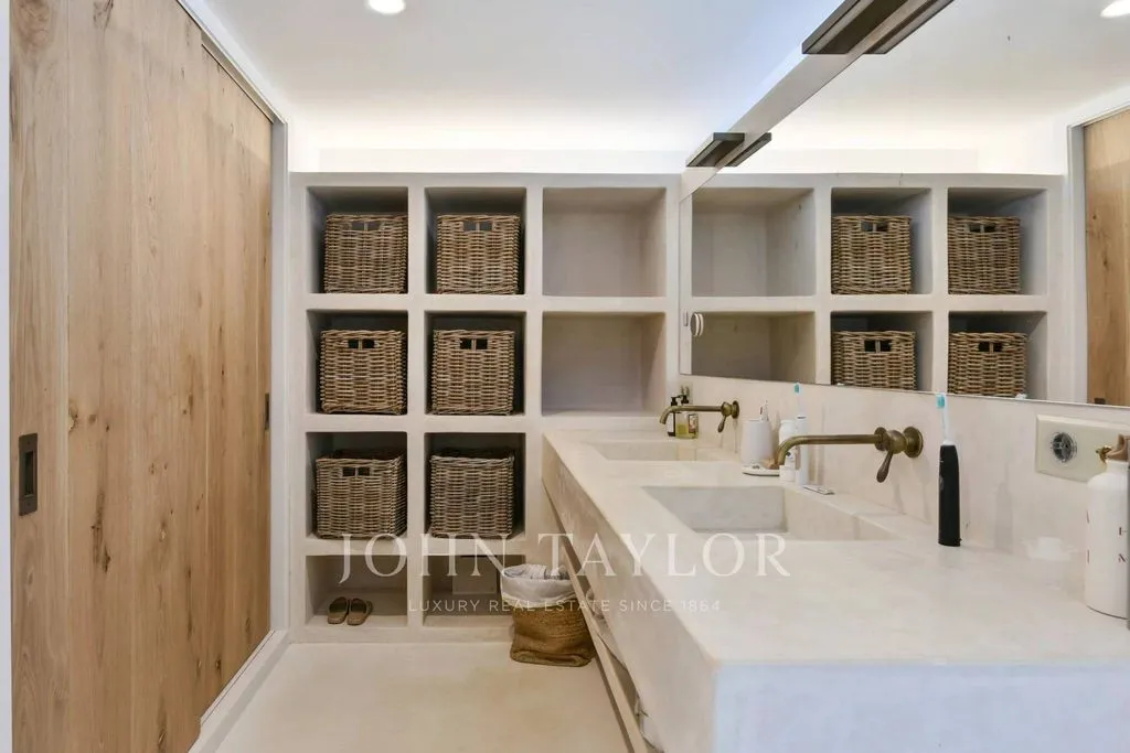 Salles de bain - Contemporary Chalet with Pool in Maó