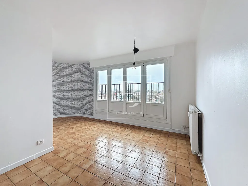 Toad - T3 Flat with Balcony in Faches-Thumesnil